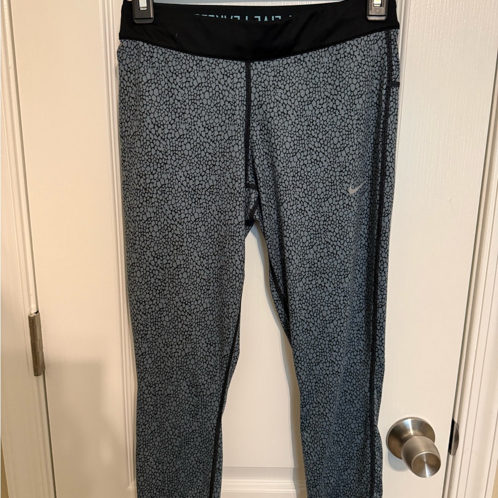 Nike Gray/Black Patterned Capris